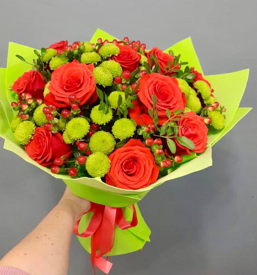 Букет цветов из: Хризантемы и Розы в Калининске