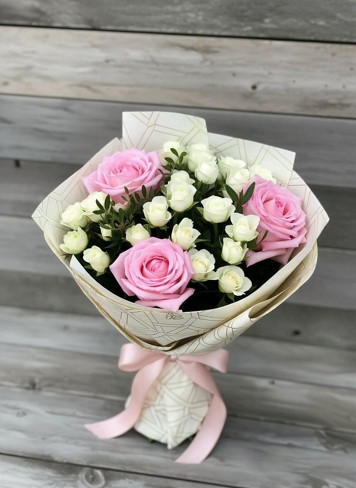 Букет цветов из: Розы в Калининске