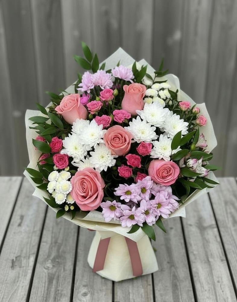Букет цветов из: Альстромерии, Гвоздики, Розы и Хризантемы в Калининске