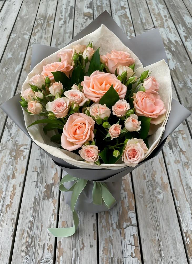 Букет цветов из: Розы в Калининске