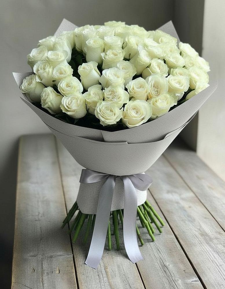 Букет 35 Белых роз в Калининске
