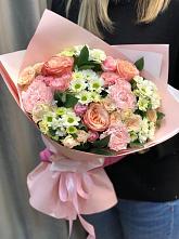 Букет цветов из:  Гвоздики, Розы и Хризантемы #REPLACE_PRED# Калининске