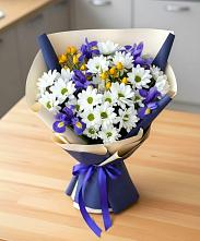 Букет цветов из:  Розы, Ирисы и Хризантемы в Калининске