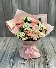 Букет цветов из:  Гвоздики, Розы и Хризантемы в Калининске