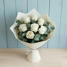 Букет Белые розы в Эвкалипте в Калининске